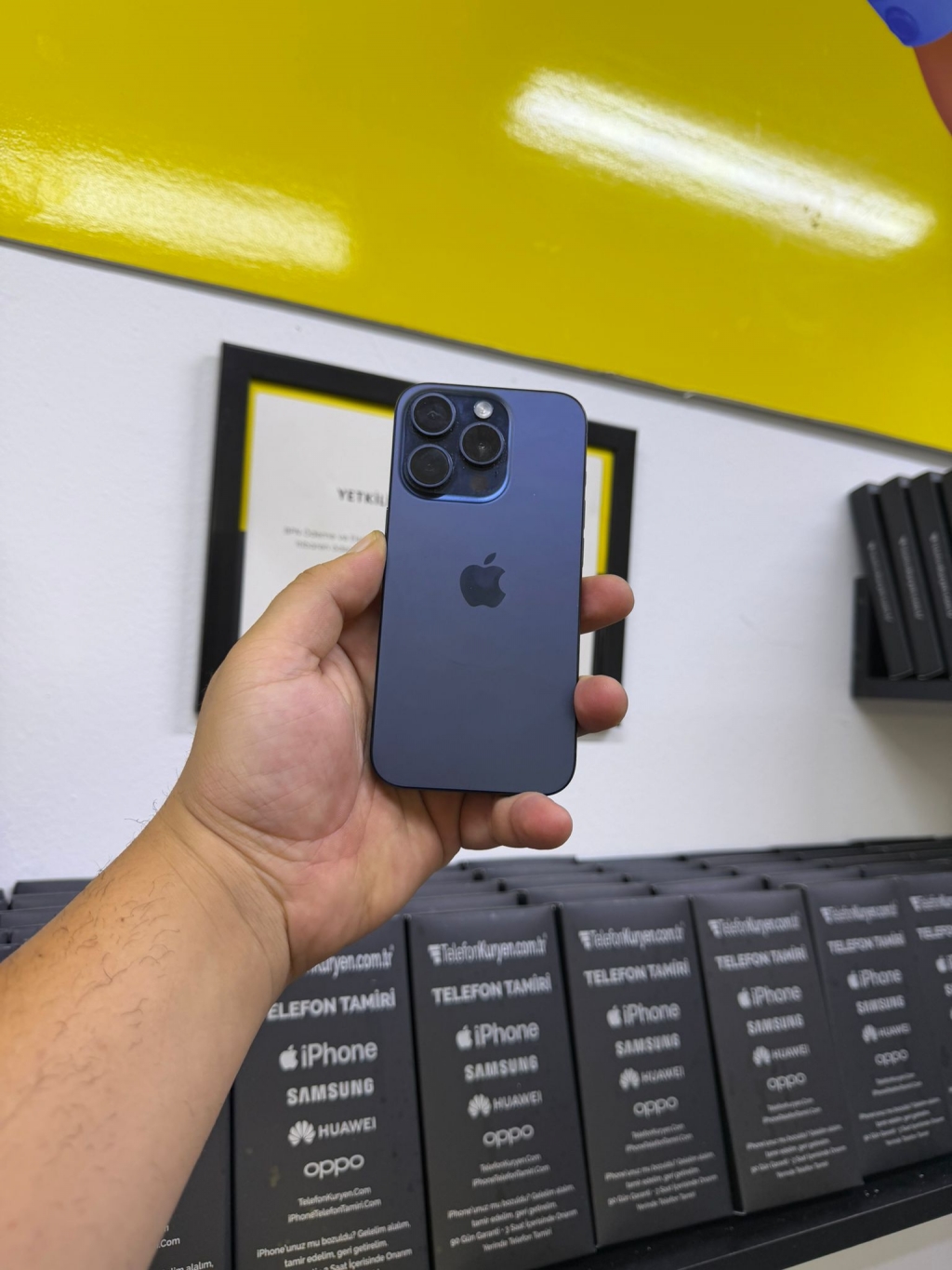 iPhone 15 Pro Ekran Değişimi Antalya