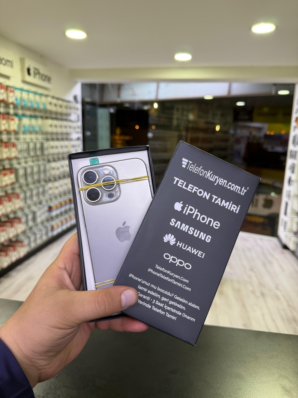 iPhone 15 Pro Max Ekran Değişimi Antalya