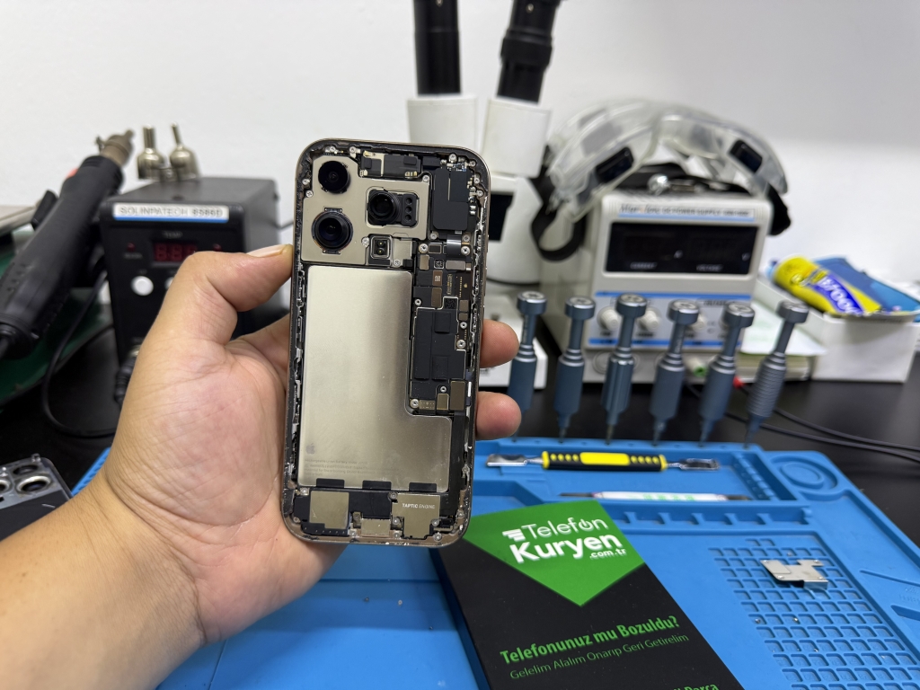 iPhone 16 Pro Sıvı Teması Temizliği 